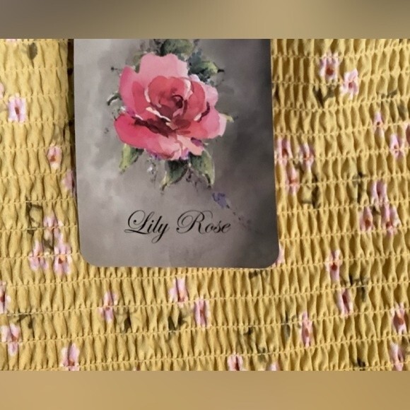 Juniors Lily floral Rose Smocked Tied Neck Romper Sz S Travel Parties new - Picture 5 of 5